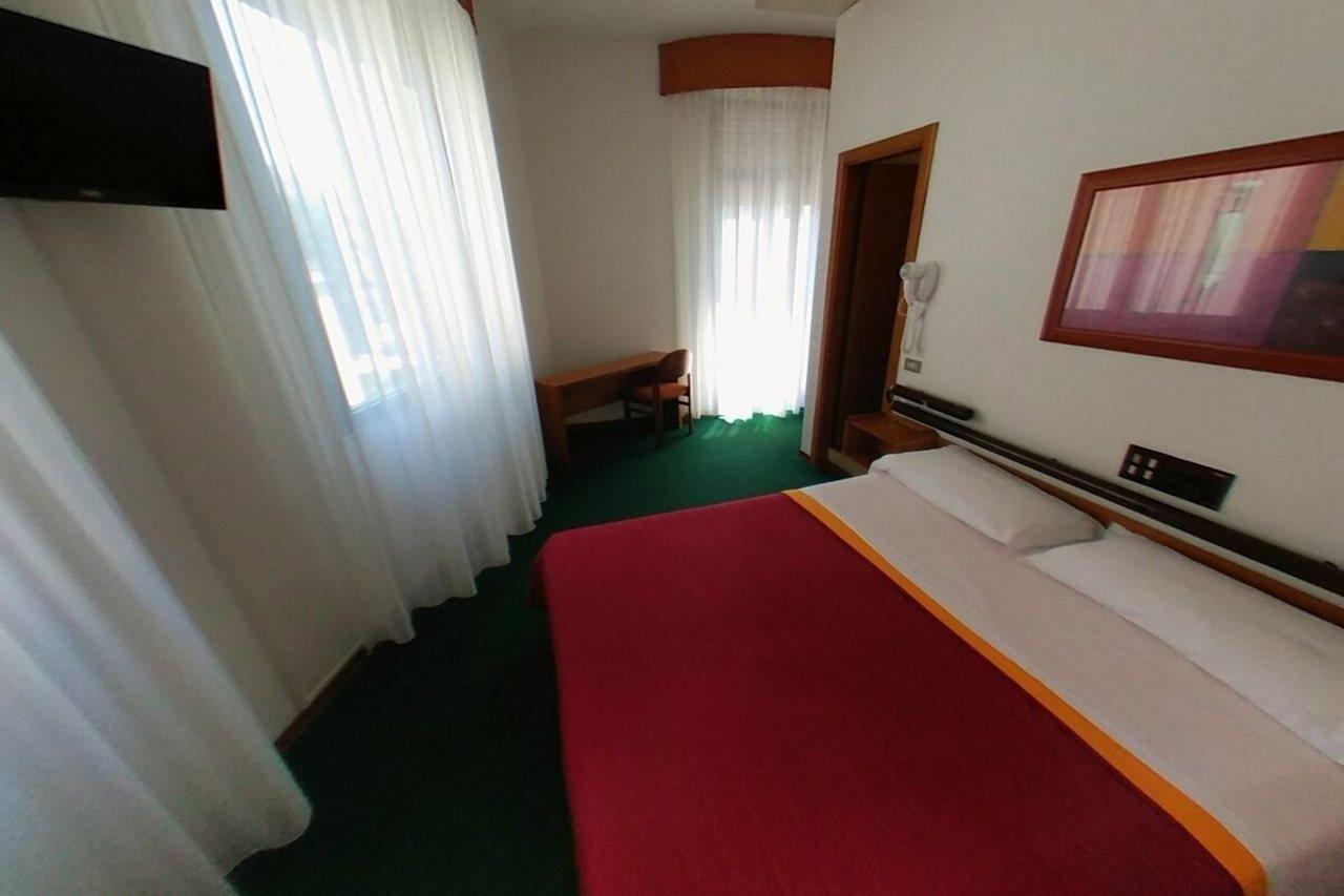 Hotel Arpa Rimini Exteriér fotografie