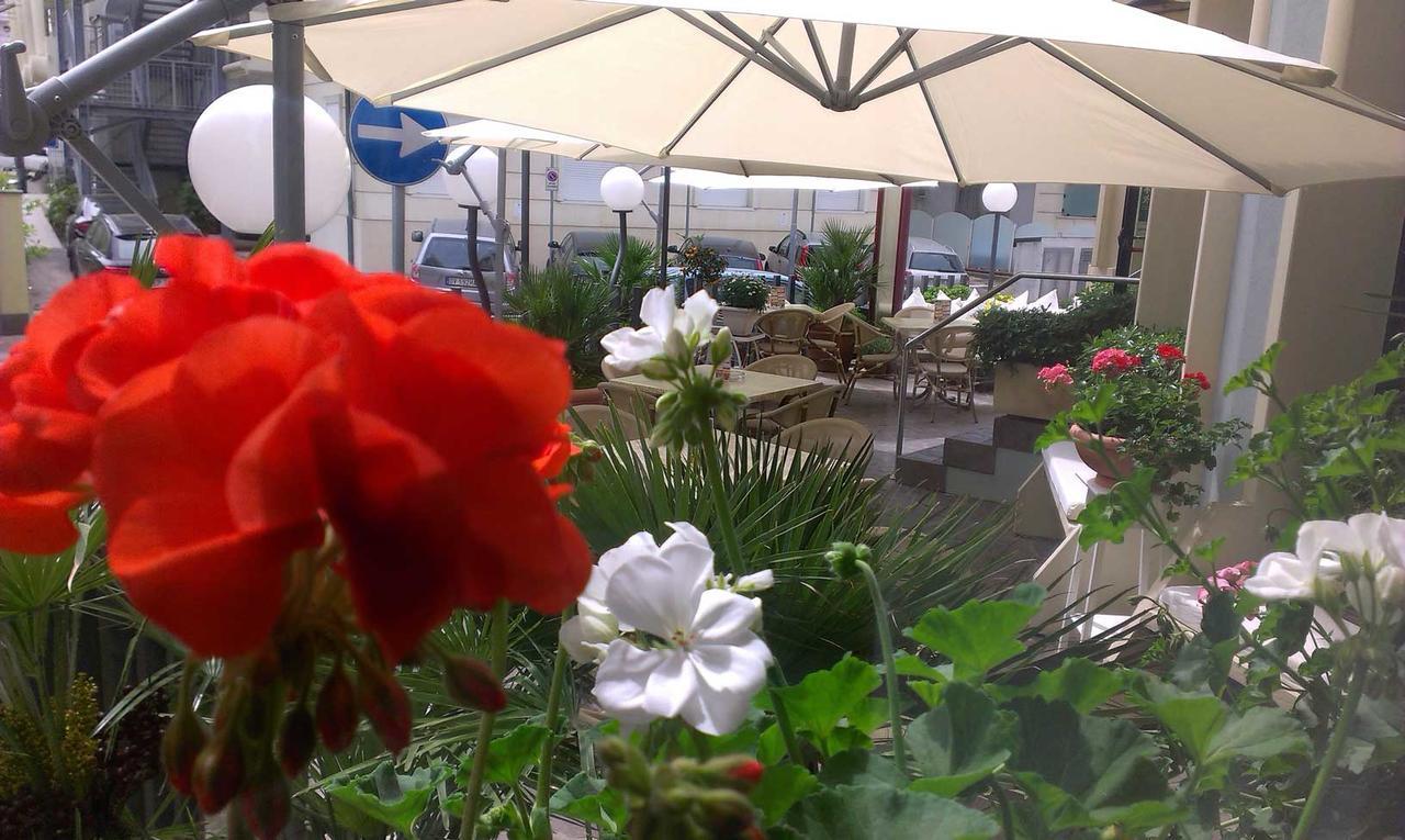 Hotel Arpa Rimini Exteriér fotografie